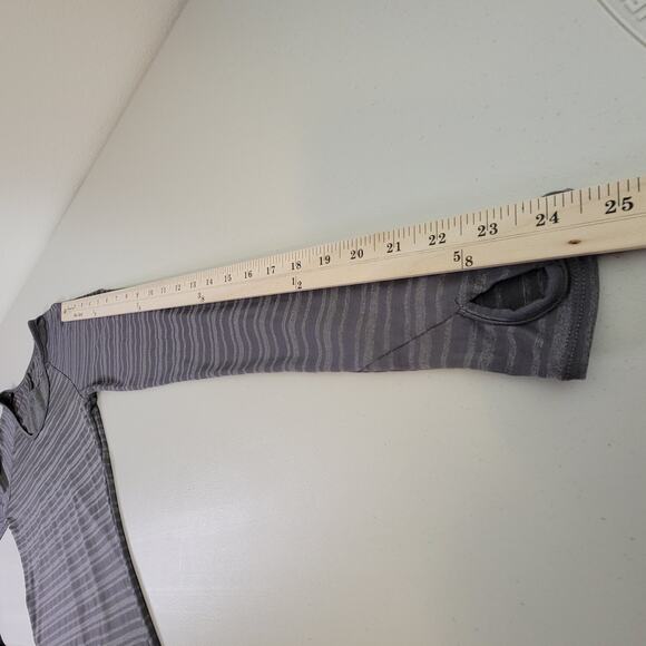 Athleta Women's Long Sleeve Layering Reflective Activewear Top Grey Stripe Small - Picture 11 of 12